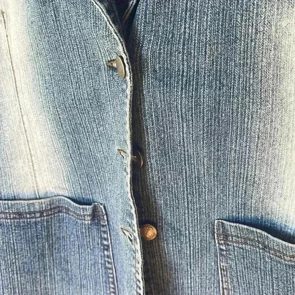 Comfort denim women’s size medium, jean vest. - Picture 2 of 7